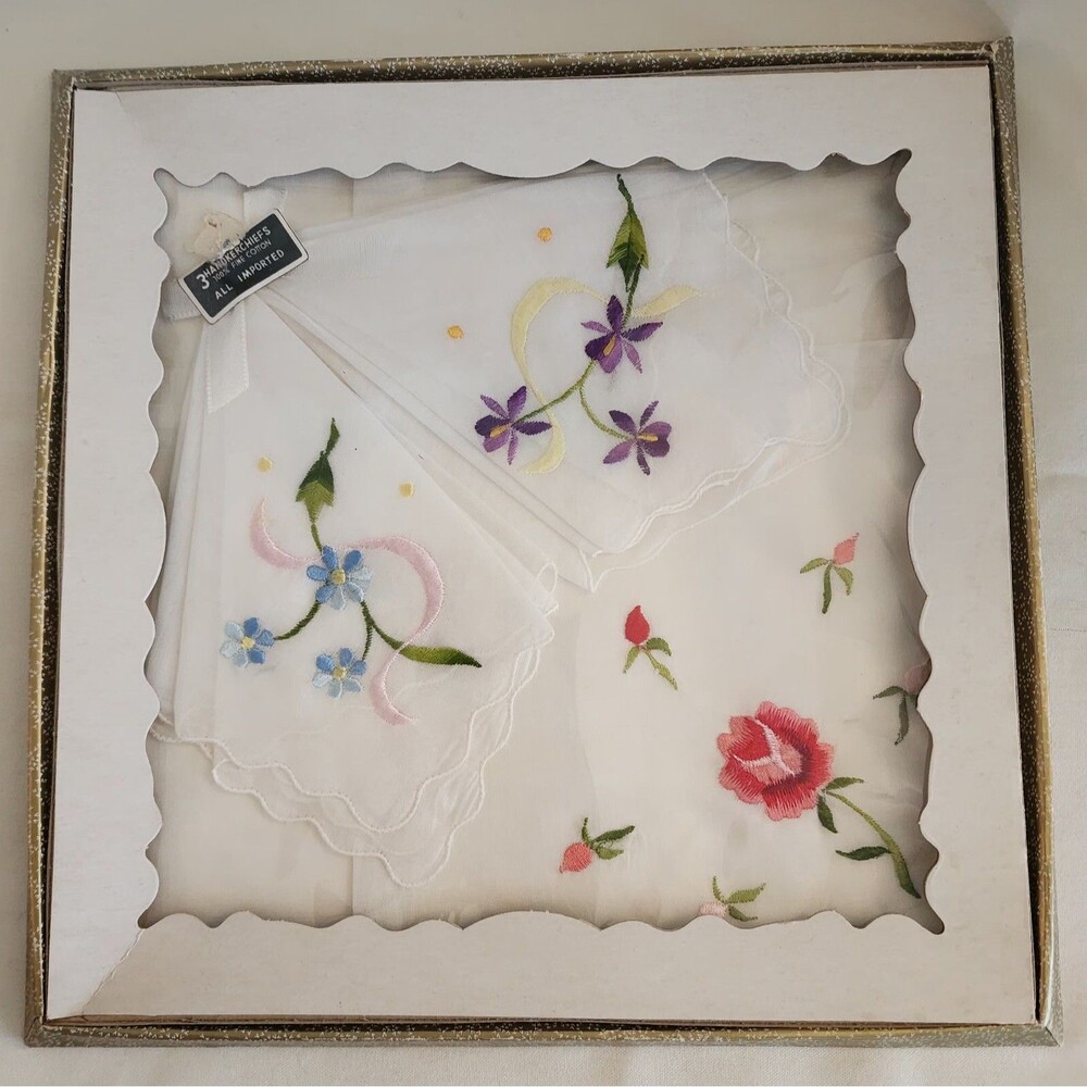 Floral Embroidered Hankie Sheer Scalloped Cotton Handkerchiefs Vintage MCM